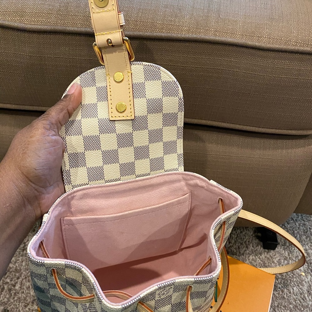 Authentic!!  backpack❤️🙏🏾 - Picture 6 of 11